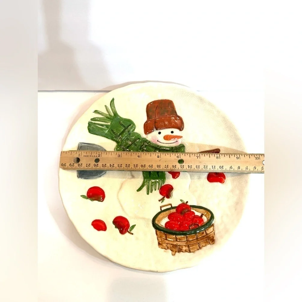 Vintage Hallmark Snowman and Apple Decorative Plate 9.5”